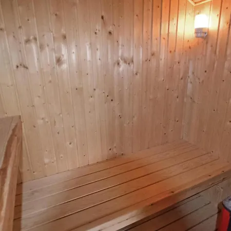 Beach Front Home In Otterup With Sauna 度假居 奥特鲁普